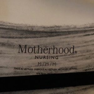 Motherhood Maternity Tops - Motherhood maternity nursing top/sweater Motherhood Maternity Tops - Motherhood maternity nursing top/sweater